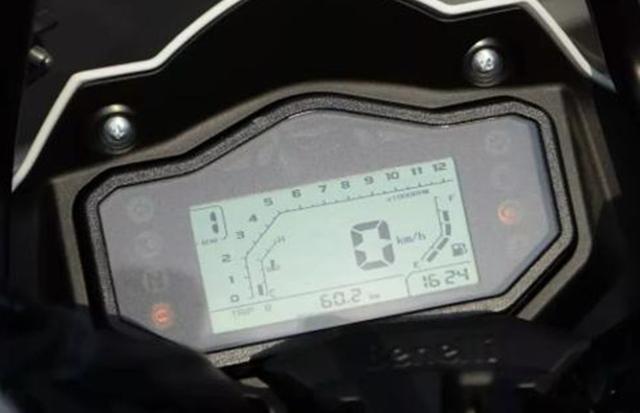 又一“黑马摩托”，标配ABS系统，通勤与拉力兼具，不到2W