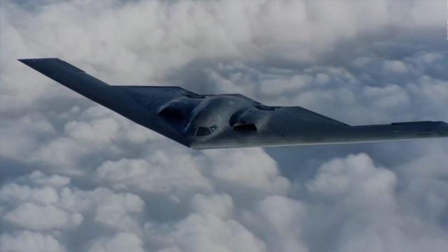 新一代隐轰首飞进入倒计时，军方做好接收准备，24小时瞄准美本土