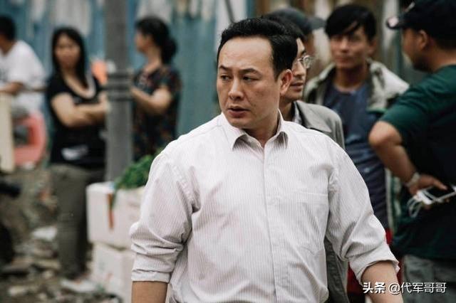 实力演技派演员，曾经年收入不足2万，如今44岁