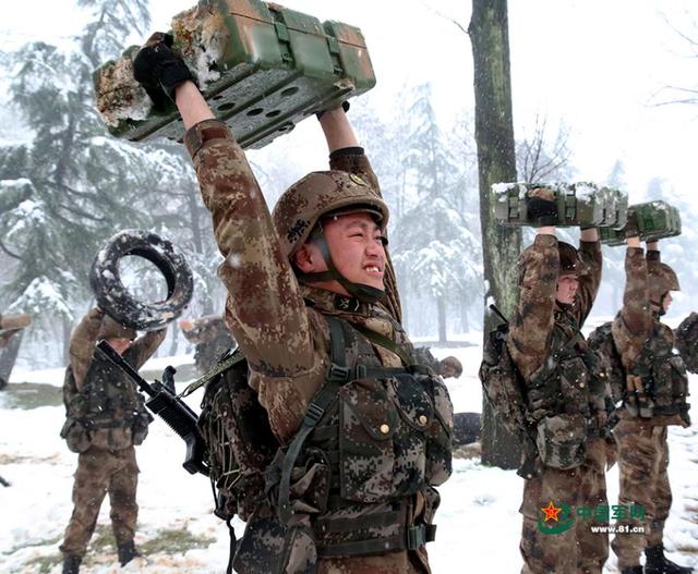 中国特种兵形象变迁：单兵装备越来越好，数字
