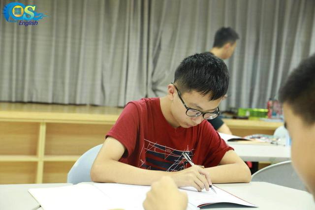 奇速英语夏令营阅读班好学员—重庆学员葛航铭，全力突破英语难关