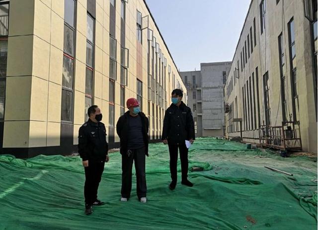 济南新材料产业园区网格员打好疫情防控和环境保护“攻坚战”