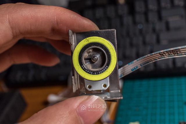 卡西欧CASIO激光+LED短焦投影仪UP50WN拆解，维修偏