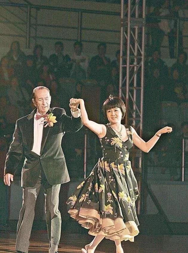 赌王四太梁安琪人生逆袭故事，从打工妹到身价