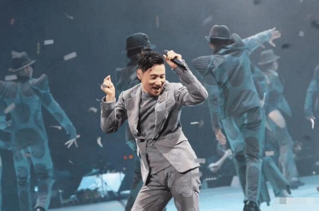 张学友演唱会8排26座永远不卖？原因很现实，这