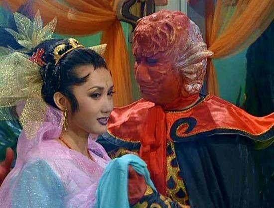 唐僧师徒通天河遇鲤鱼精 观音菩萨不着衣妆前往