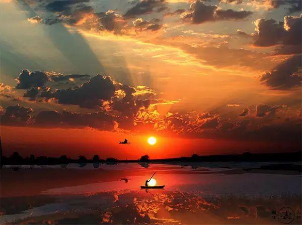 八月|七月，再见！八月，你好！祝你岁月无波澜，敬我余生不悲欢