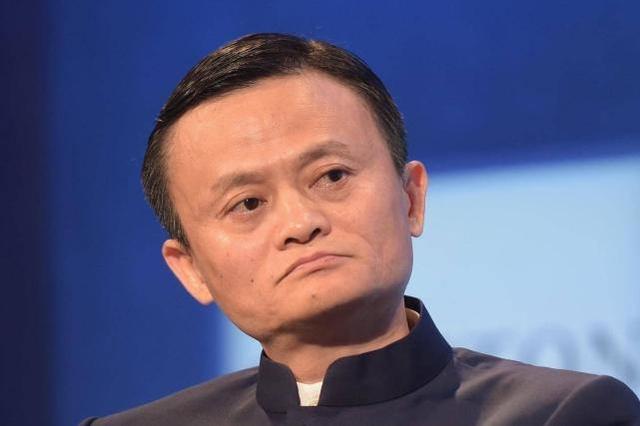 分给前妻3千亿，没想到一年过去又赚回3千亿，再
