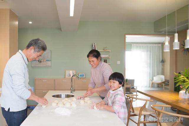 中国式孤独烹饪，早该结束了