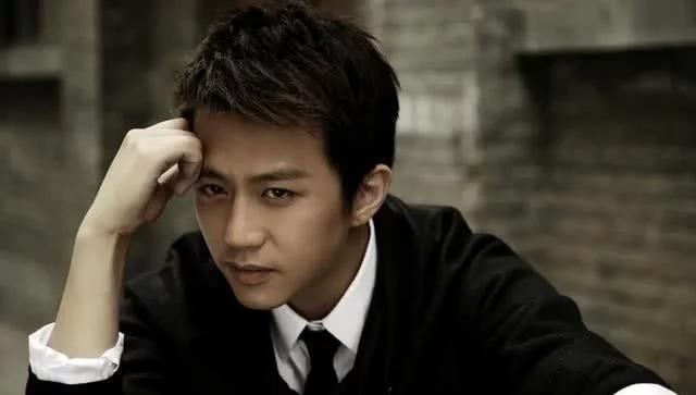 继“糊底”之后再翻车？从北漂到人生赢家，邓