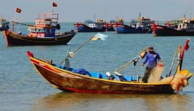 蓬佩奥又无中生有，指责中国在南海非法捕捞，却意外打了越南的脸