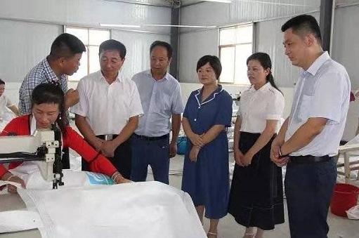 湖北武穴恒龙塑业：“扶贫车间”带动乡亲们在家门口脱贫探秘