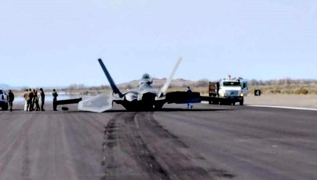 16年内摔了5架！F22只剩最后182架，未来可能还要