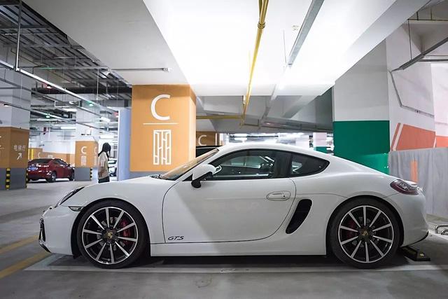 武汉豪车最多的7家停车场大曝光！贫穷限制了你