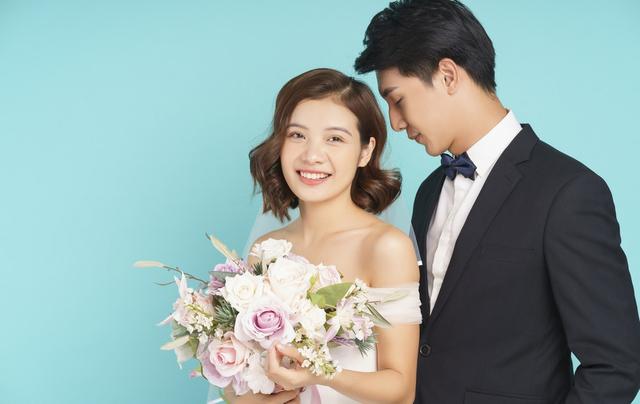 妻子坚持丁克，10年后丈夫忍无可忍，他说：离婚