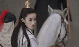 四大尤物之一的她，与京城四少相恋被“小燕子”插足，现身家过亿