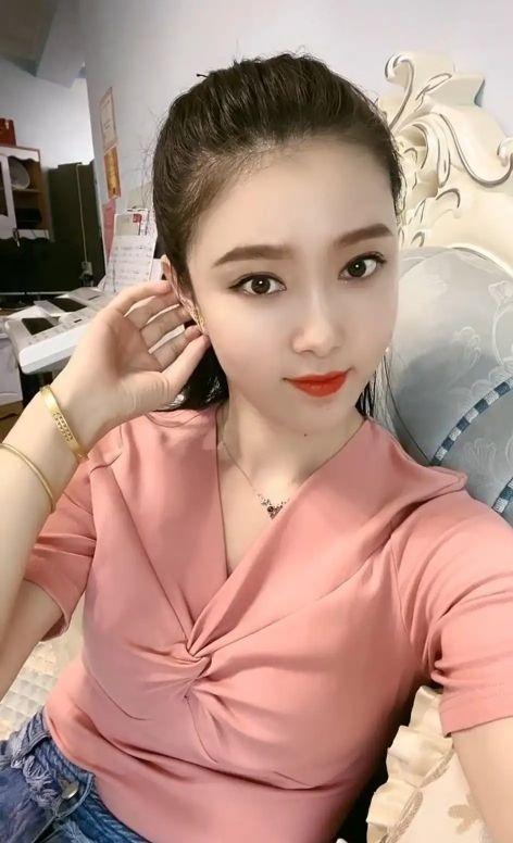 庄重而不失娇艳