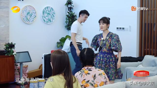 退出两档爆款综艺，魏大勋空降《乘风破浪的姐