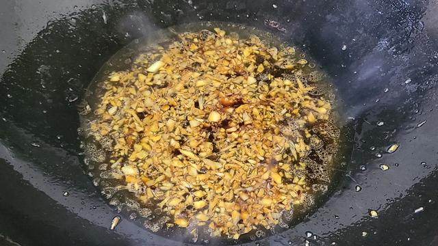 爱吃生菜试试这样做，做法简单味道浓，很好吃的一道家常菜