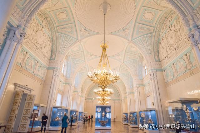 俄罗斯旅游的灵魂景点之一，圣彼得堡的地标建筑，堪称艺术的宝库