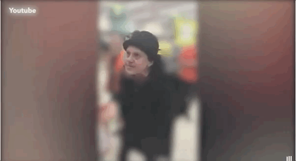 澳华人小哥超市看见同胞被白人辱骂，上前帮忙录像，反倒被轰出去