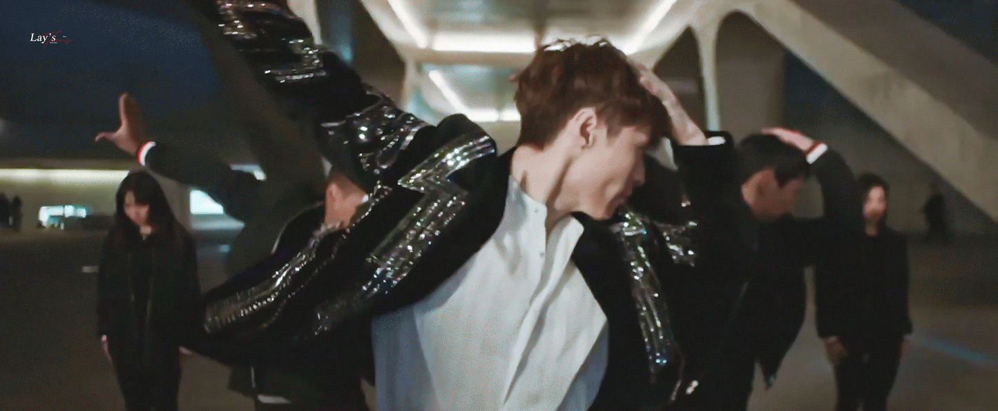 以张艺兴为灵感的小说将拍成电影