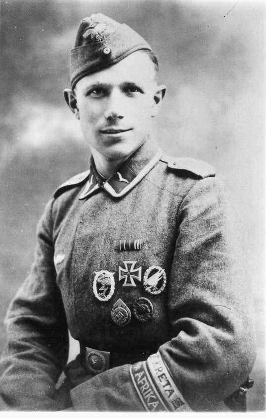 二战德军的袖带有何讲究？荣誉和精英部队的标志，对手看见绕着走