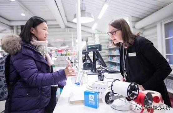 支付宝成也专业，却输给了大爷大妈们！微信笑