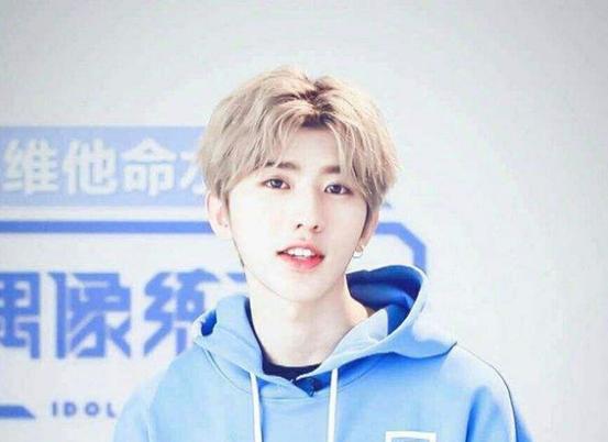 越红越黑，越黑越红，偶像蔡徐坤到底有何种魅