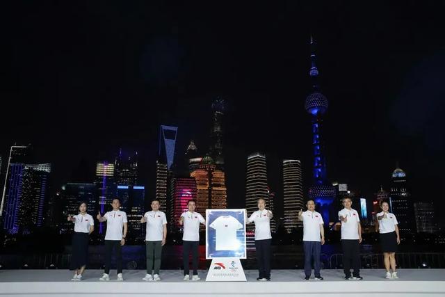 安踏北京冬奥会特许商品服装发布 还有这些泉企布局赛事营销