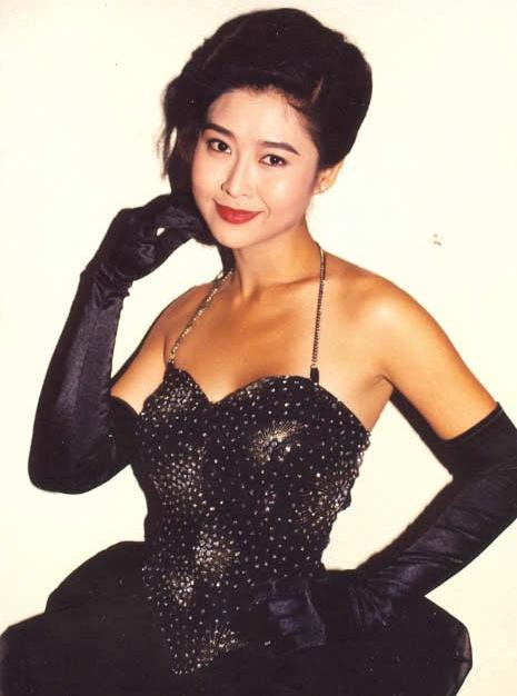 1985年,首届亚洲小姐选美,冠亚军皆没落,季军却靠