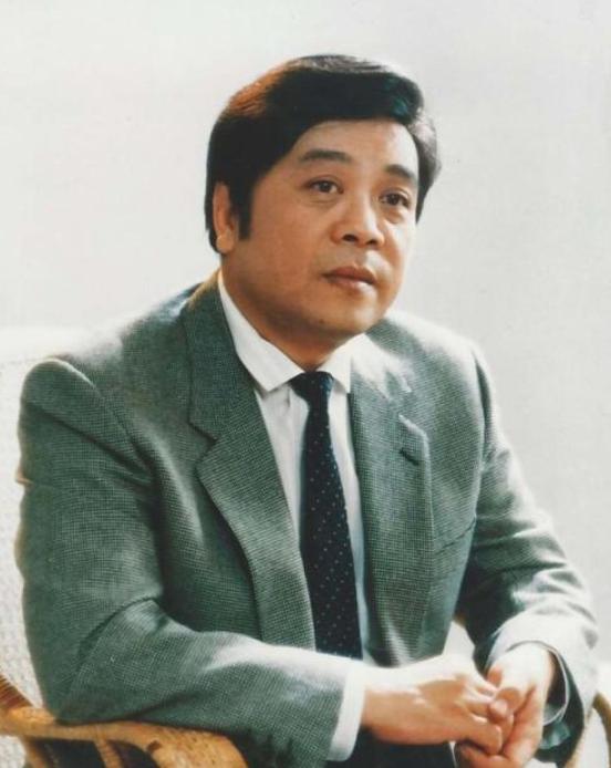 90万|曝赵忠祥作品从90万跌价至688元 赵忠祥的作品被贱卖