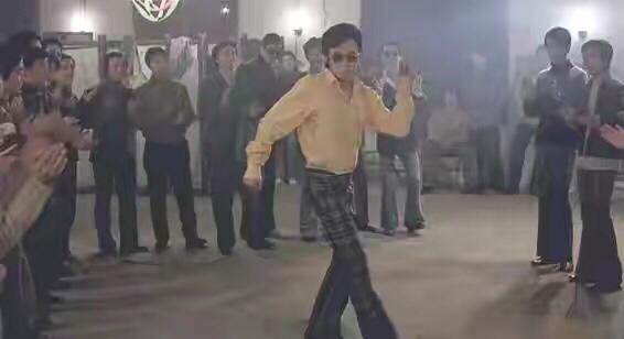 身为中戏学霸屡次推戏，如今演网剧风靡全网，