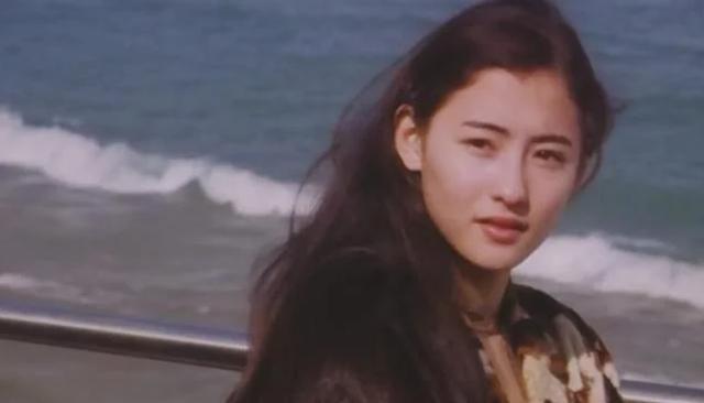 张柏芝小儿子生父现身，原来是曾经承诺养她的