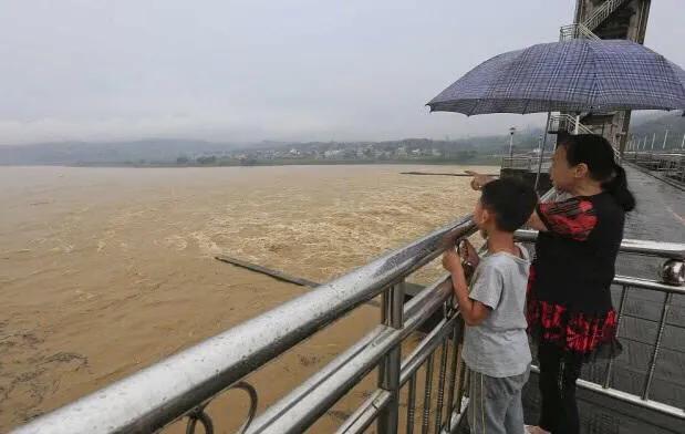 最高降雨676毫米，南方8省暴雨致176万人受灾，高