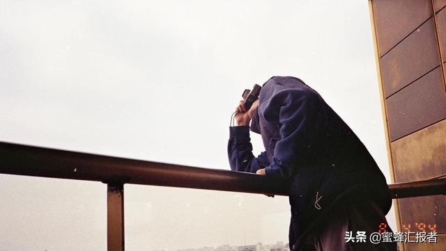 更新|易烊千玺ins更新 化身职业摄影师