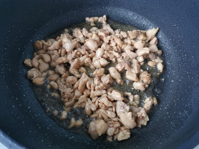 免揉面，适合早餐吃的酥皮馅儿饼，10分钟出锅，厨房小白秒变大厨