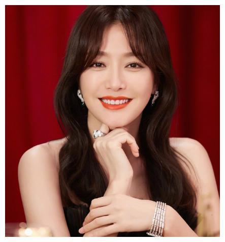 生孩子是女人的义务？秦岚回应称：我的子宫使