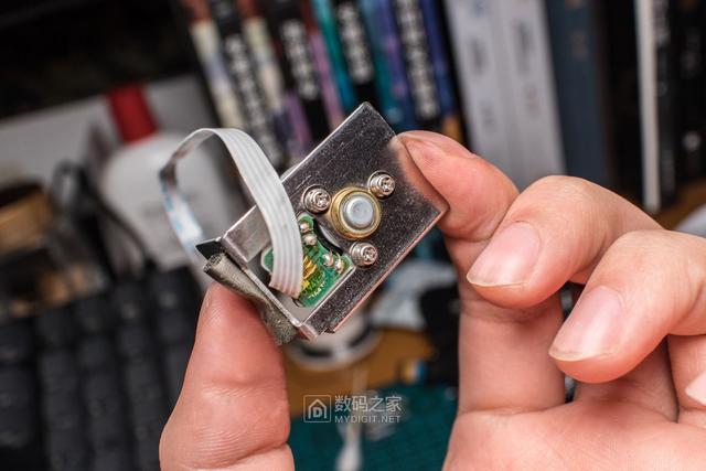 卡西欧CASIO激光+LED短焦投影仪UP50WN拆解，维修偏