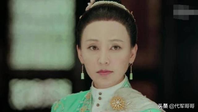 《小娘惹》中饰演最狠角色，21年前嫁给导演，如