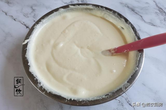 用普通面粉做蛋糕，掌握这几点，照样松软，不塌不成饼，一做成功