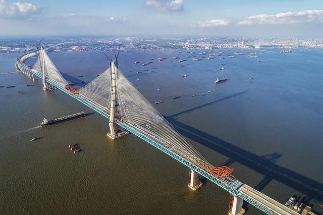“基建狂魔”又来了，这座“千米级”大桥建造技术令世界惊叹！