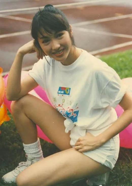 2007年,弟弟车祸瘫痪,TVB当红花旦黎姿含泪退圈，