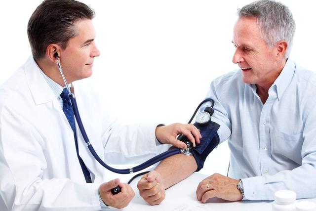 血压在这个数值，患高血压是普通人2倍？做好6件事，有助稳定血压