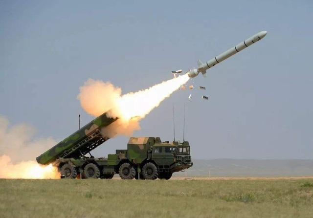 美军盛赞鹰击18是“完美导弹”，蛇形机动亚超结