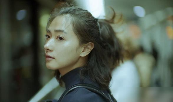 娱乐圈的“白月光”万茜，怎么活成了众人羡慕的模样？