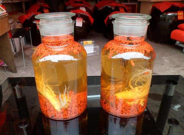 26種精致水果酒，泡制方法簡單，先收藏起來，夠你學一陣子了