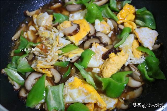 我家吃香菇，最喜欢搭配这食材，简单一炒，味道鲜美赛过吃肉