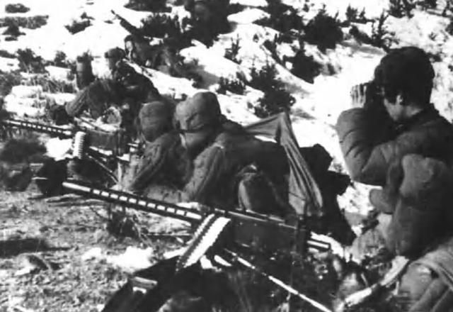 “美械军”大战美国兵，中美王牌军首次交手，怎么打赢的？