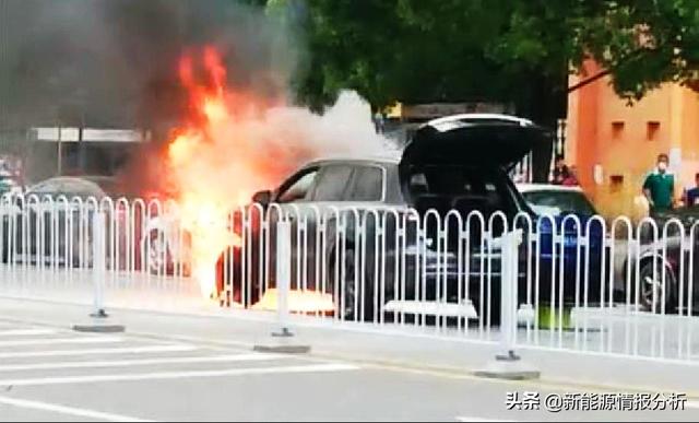 突发：造车新势力理想ONE发生第一宗起火燃烧事